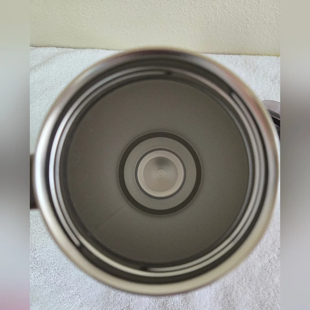 Stanley The Quencher Fluted Texture Tumbler Brown Silver Trim 30oz - Picture 4 of 5